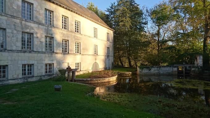 Logis Hotel Le Relais Du Moulin Valençay Εξωτερικό φωτογραφία