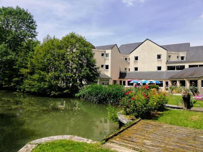 Logis Hotel Le Relais Du Moulin Valençay Εξωτερικό φωτογραφία