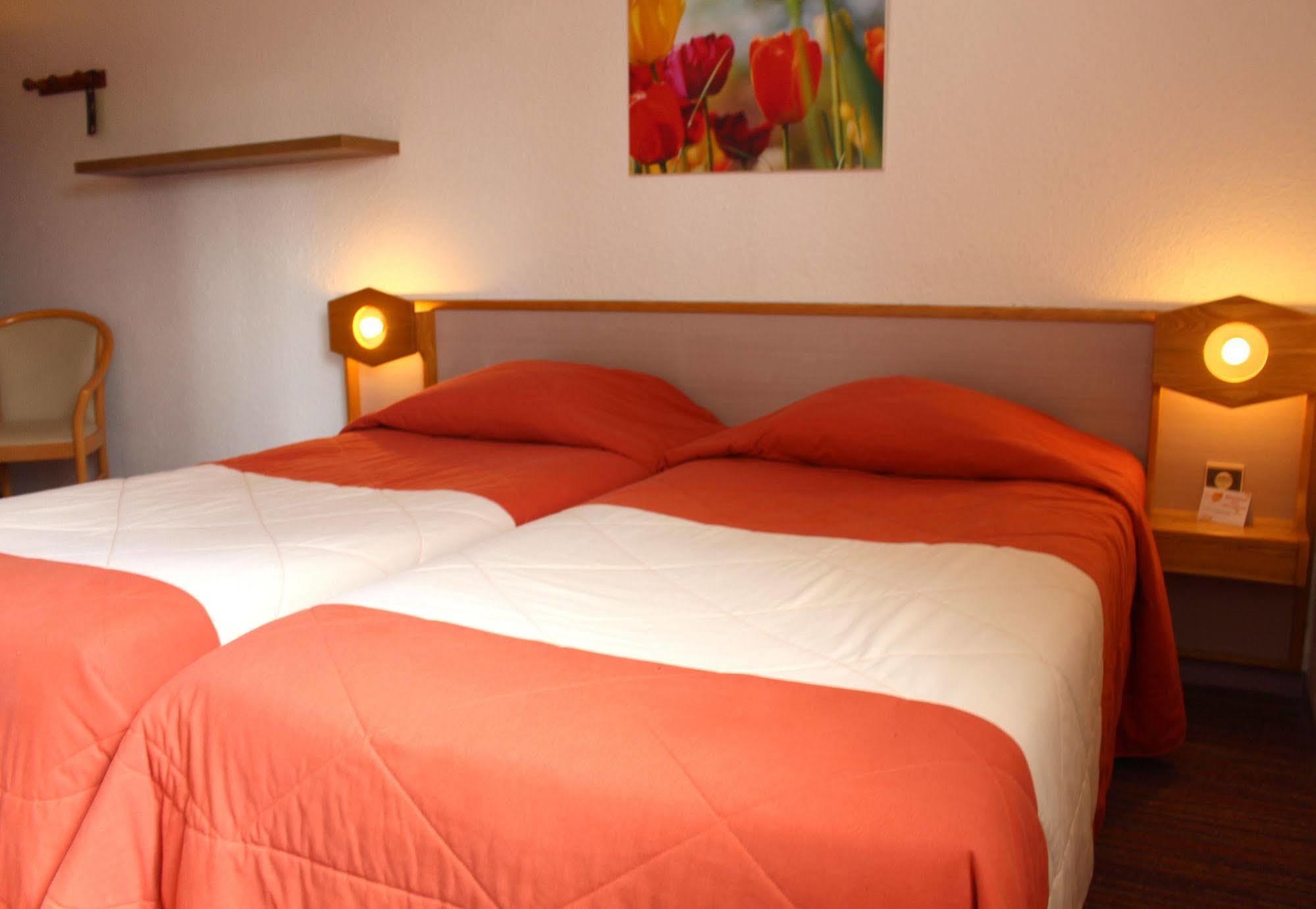 Logis Hotel Le Relais Du Moulin Valençay Εξωτερικό φωτογραφία