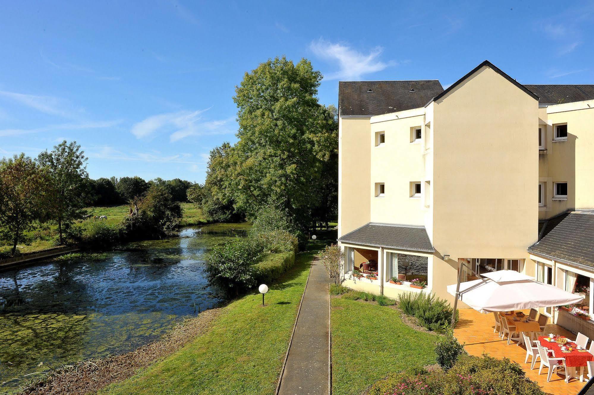 Logis Hotel Le Relais Du Moulin Valençay Εξωτερικό φωτογραφία